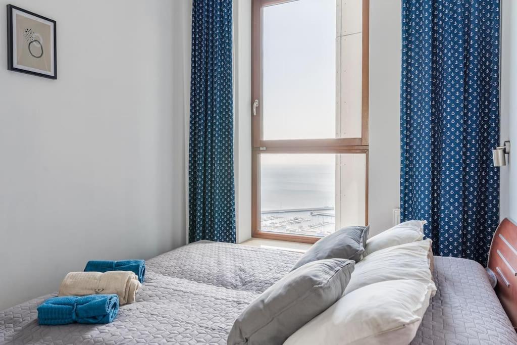 Golden Apartments An Hryniewickiego 6A 그디니아 외부 사진