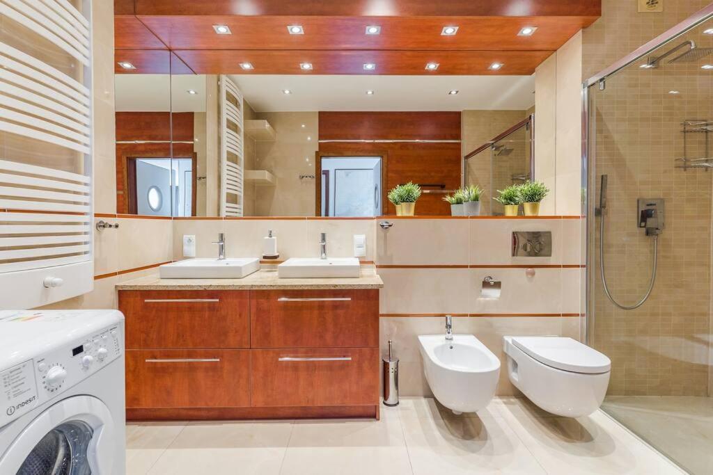 Golden Apartments An Hryniewickiego 6A 그디니아 외부 사진