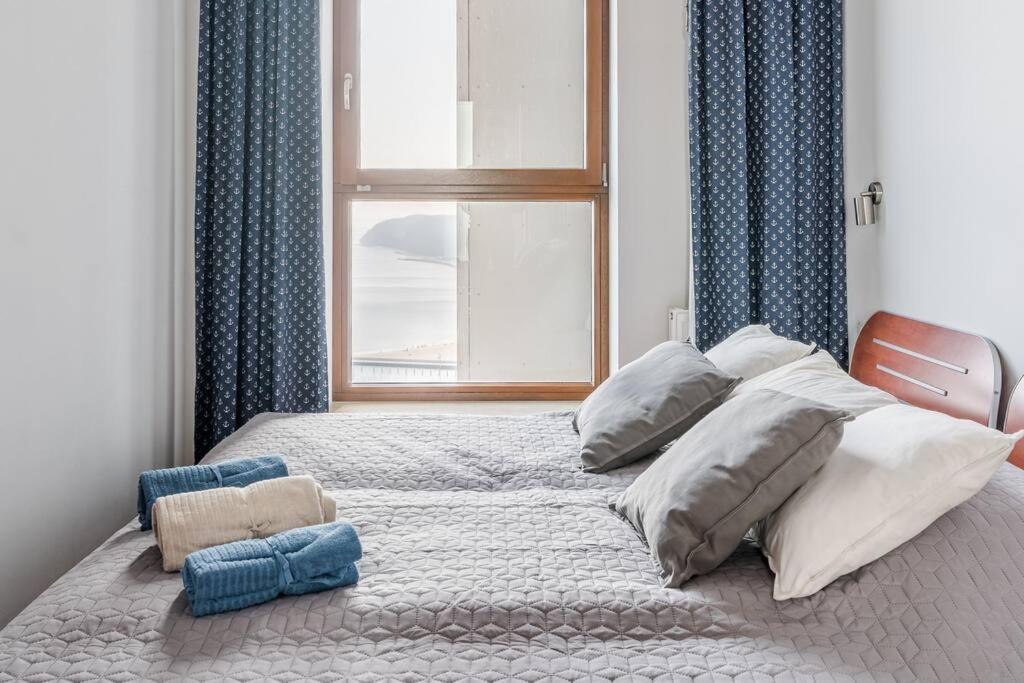 Golden Apartments An Hryniewickiego 6A 그디니아 외부 사진