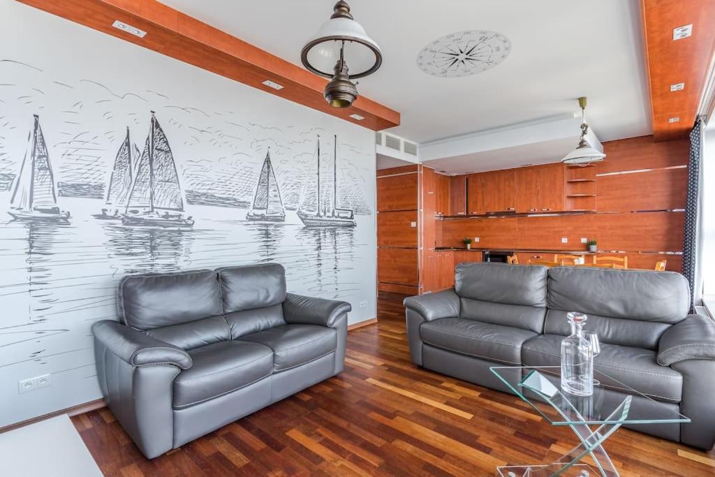 Golden Apartments An Hryniewickiego 6A 그디니아 외부 사진
